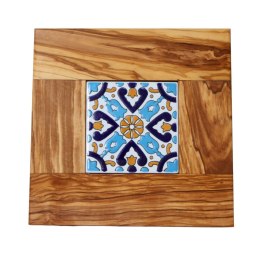 Deska z drewna oliwnego do krojenia serwowania wzór 5 22x22cm